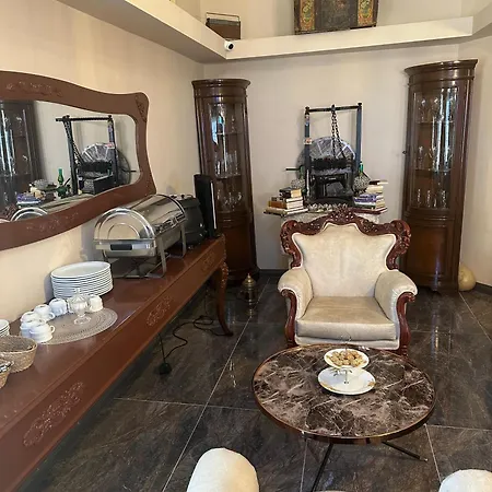 فندق Loost Town 3*